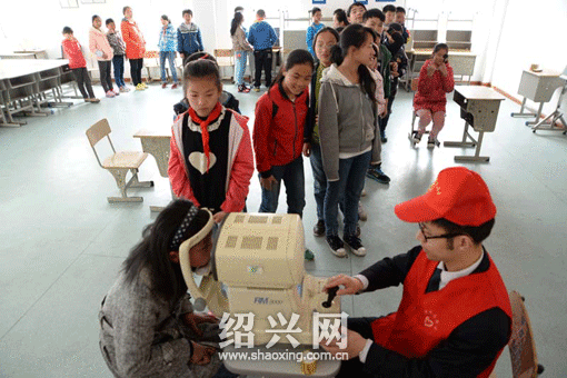 “微笑爱牙”抽检发现:300名小学生乳牙龋坏率达六成[绍兴网-新闻中心]