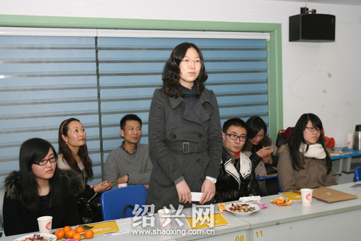 绍兴留学生欢聚一起谈学英语感受[绍兴网-新闻