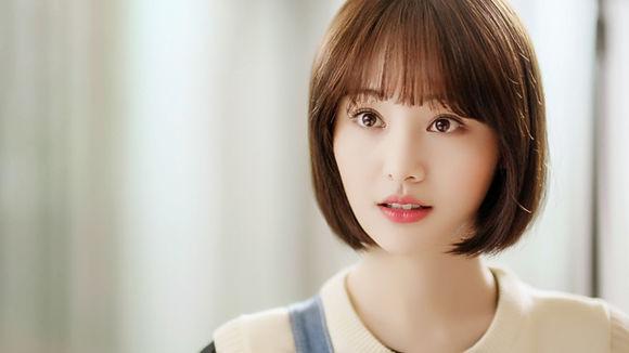 郑爽谈爱情观称颜值不重要 想和男友同去马尔