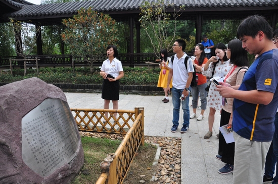 [网络媒体嘉兴行]新塍镇潘家浜村:创造美丽乡村