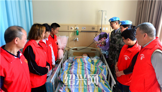 丈夫在非洲维和 在志愿者关心下 军嫂昨顺利产