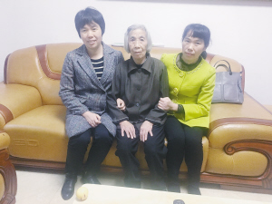 一个萧山人，一个嵊州人，两人的照片为何如此相似？｜绍兴网
