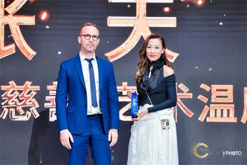 林志玲杨澜张信哲等亮相“2018慈善名人榜”盛典|绍兴网